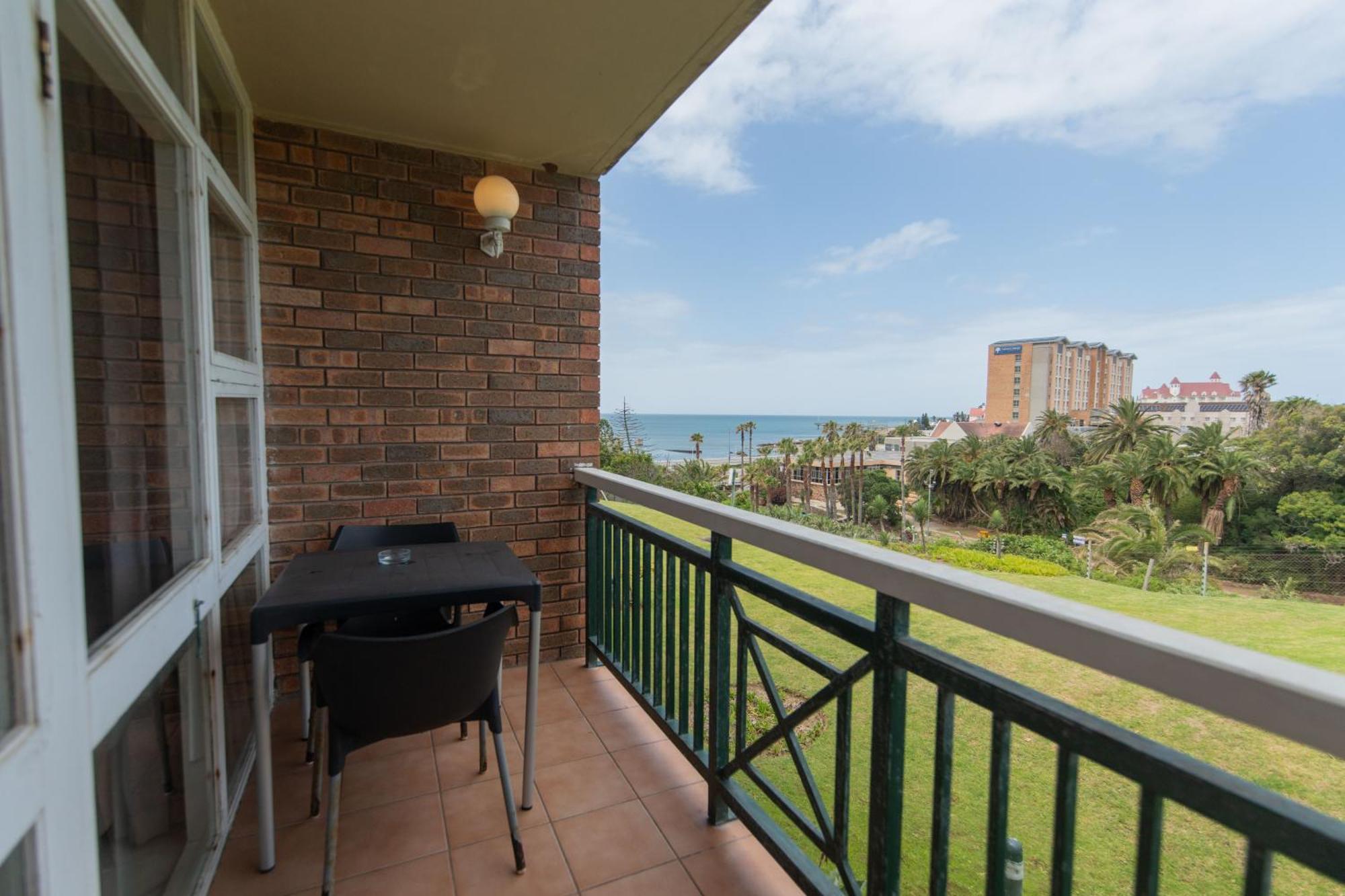 157 Brookes Hill Suites Near The Beach Puerto Elizabeth Exterior foto
